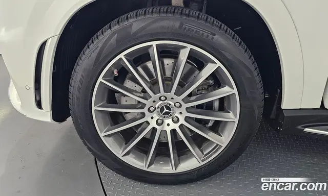 Mercedes-Benz GLE-Class 2023 2.9 автомат (гидро), миниатюра 5