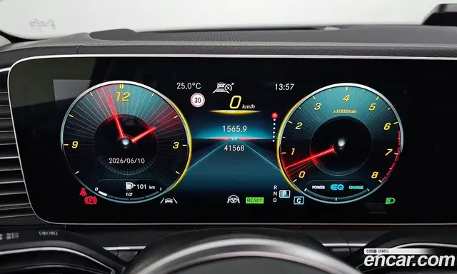 Mercedes-Benz GLE-Class 2023 3.0 автомат (гидро), миниатюра 11