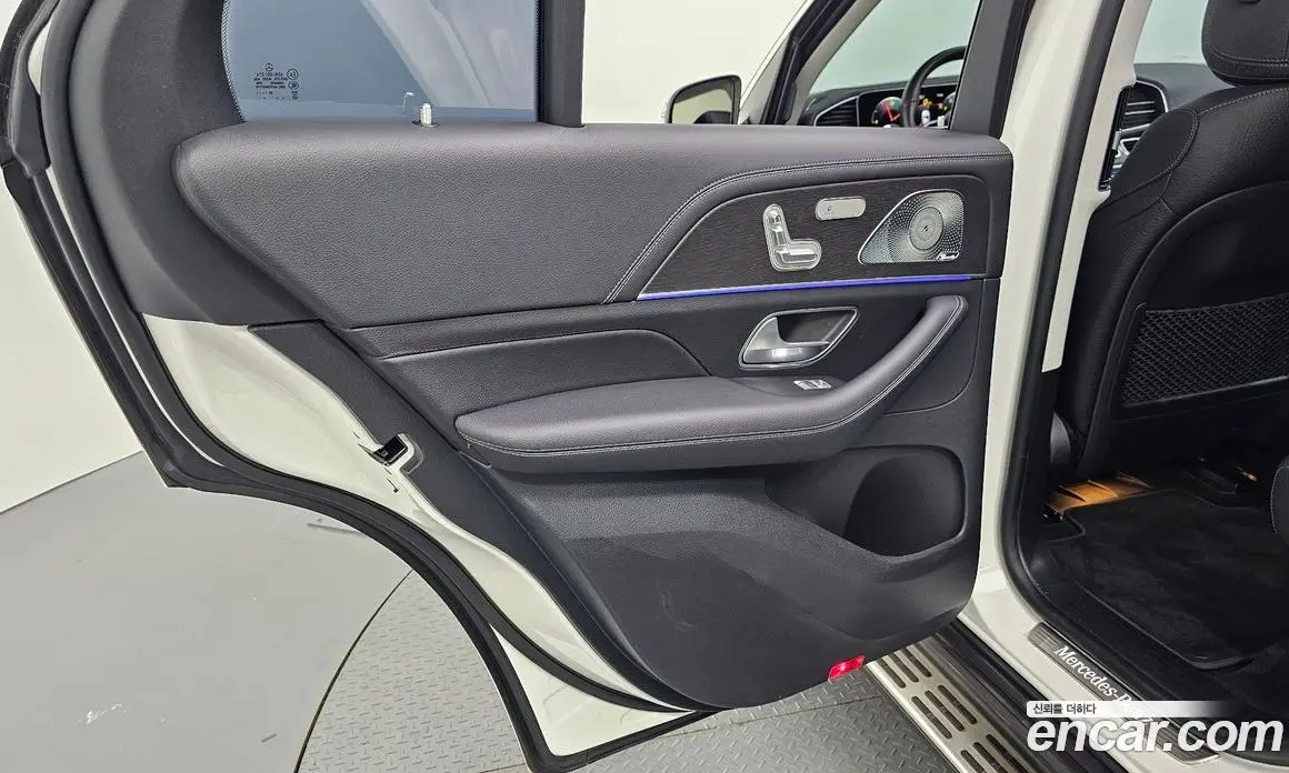 Mercedes-Benz GLE-Class 2023 3.0 автомат (гидро), фото 15