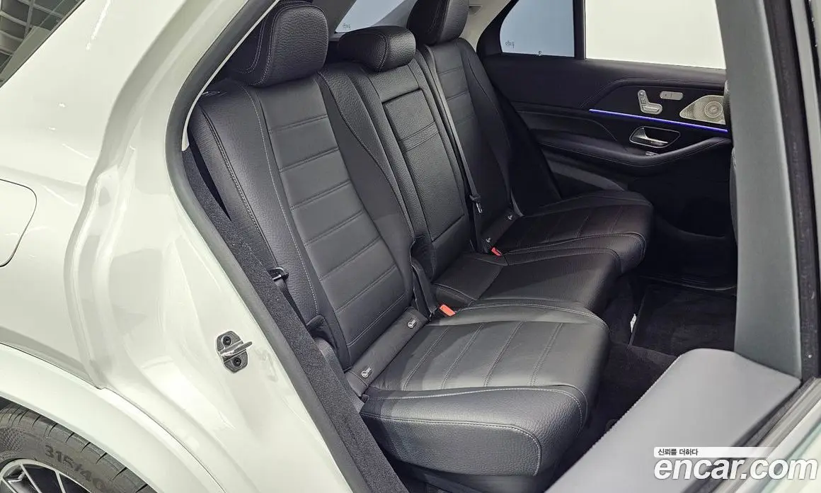Mercedes-Benz GLE-Class 2023 3.0 автомат (гидро), фото 17