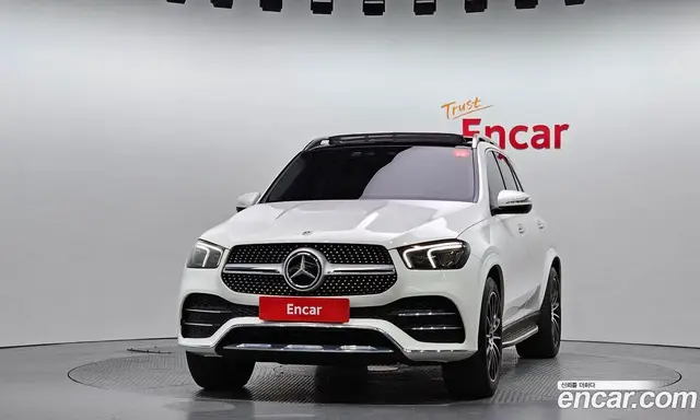 Mercedes-Benz GLE-Class 2023 3.0 автомат (гидро), миниатюра 3