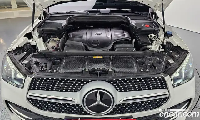 Mercedes-Benz GLE-Class 2023 3.0 автомат (гидро), миниатюра 6