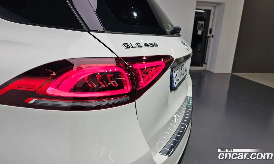 Mercedes-Benz GLE-Class 2023 3.0 автомат (гидро), фото 9
