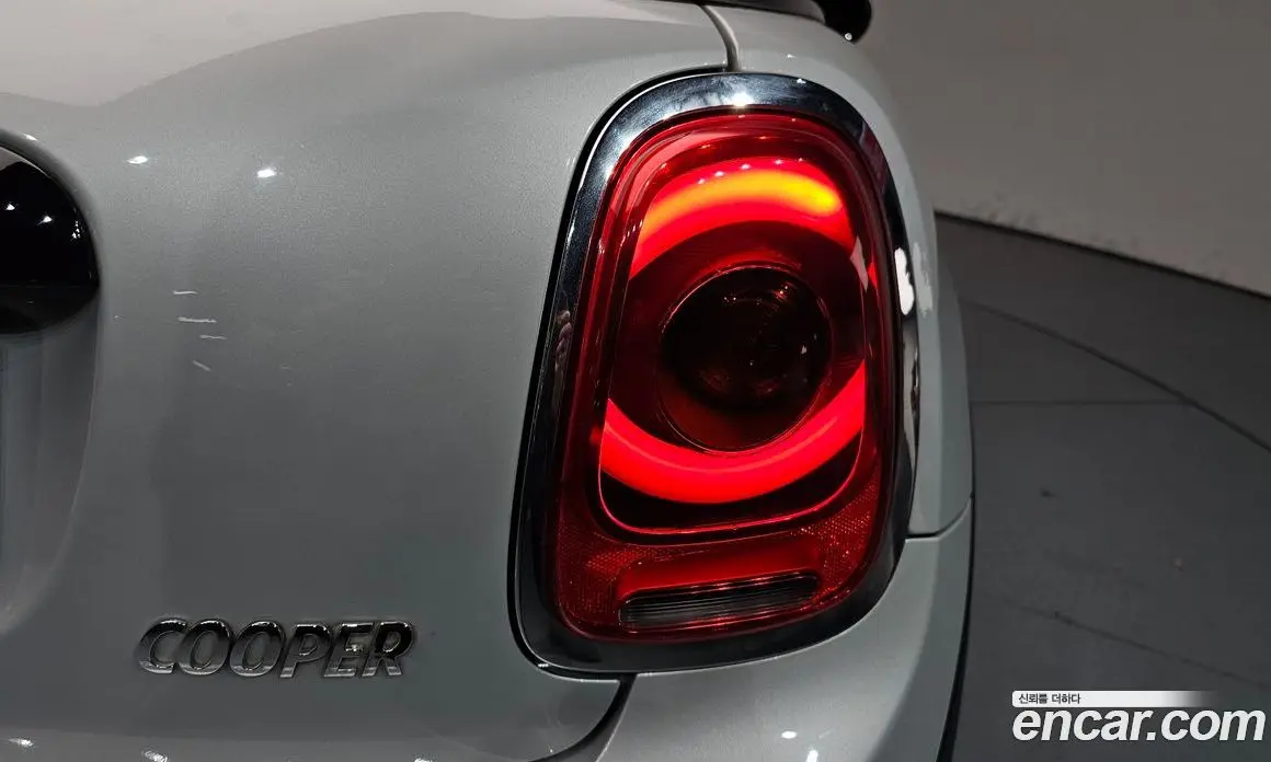 Mini Cooper 2017 1.5 автомат (гидро), фото 8