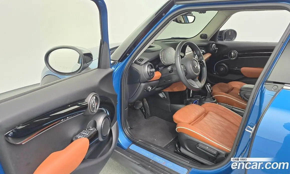 Mini Cooper 2023 2.0 автомат (гидро), фото 10