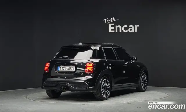 Mini Cooper 2024 2.0 автомат (гидро), миниатюра 2