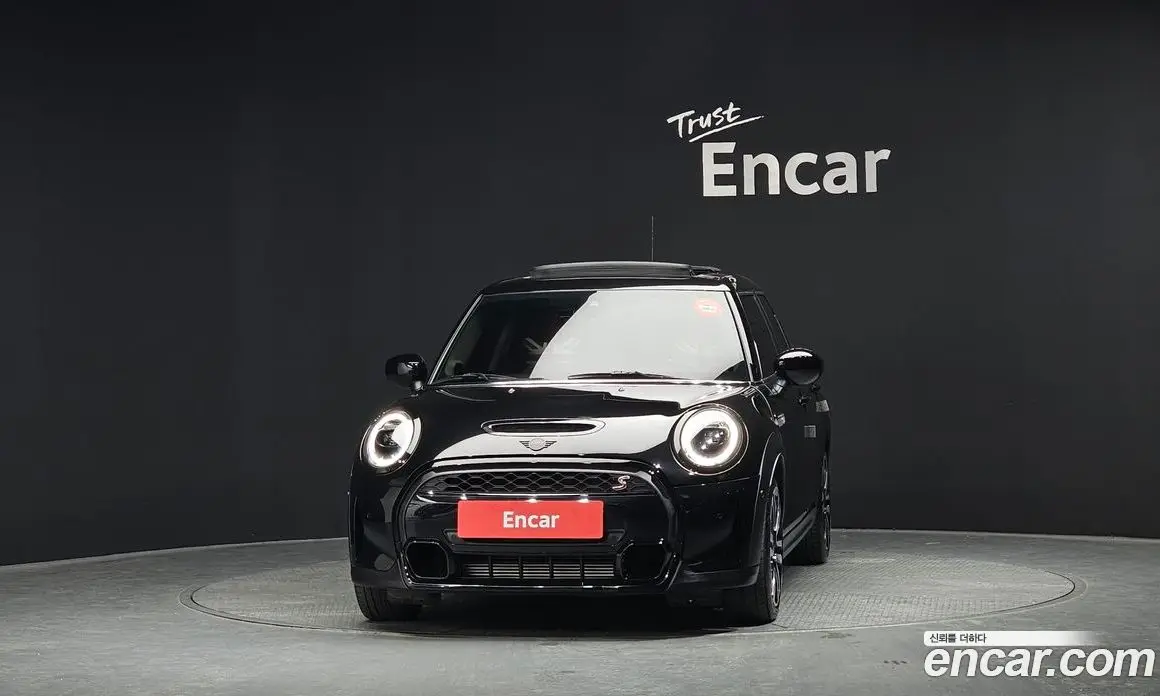 Mini Cooper 2024 2.0 автомат (гидро), фото 3
