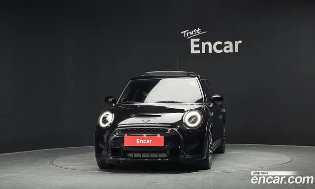 Mini Cooper 2024 2.0 автомат (гидро), миниатюра 3