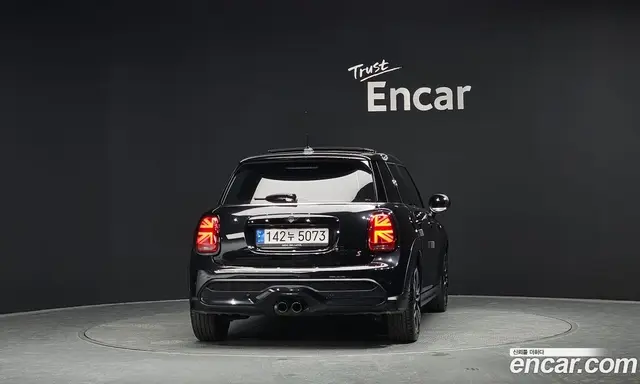 Mini Cooper 2024 2.0 автомат (гидро), миниатюра 4