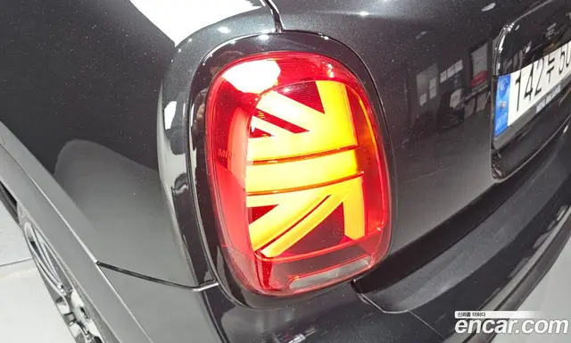 Mini Cooper 2024 2.0 автомат (гидро), миниатюра 9