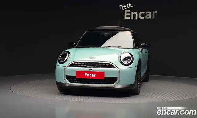 Mini Cooper 2024 2.0 автомат (гидро), миниатюра 3 Mini Cooper 2024 2.0 автомат (гидро), миниатюра 3