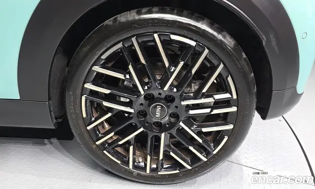 Mini Cooper 2024 2.0 автомат (гидро), миниатюра 7 Mini Cooper 2024 2.0 автомат (гидро), миниатюра 7