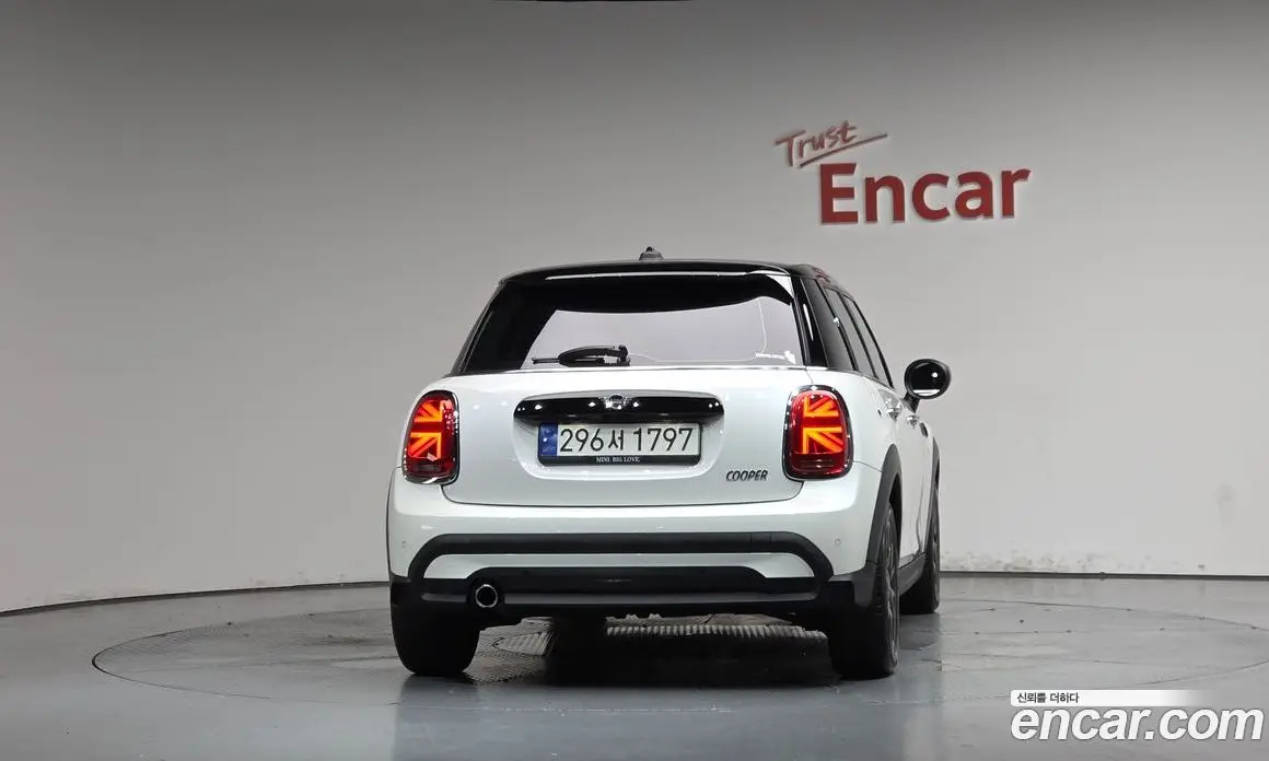 Mini Cooper 2024 1.5 автомат (гидро), фото 3