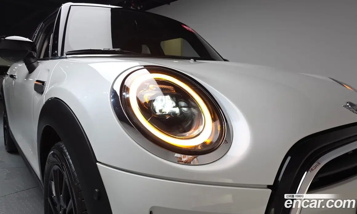 Mini Cooper 2024 1.5 автомат (гидро), фото 7