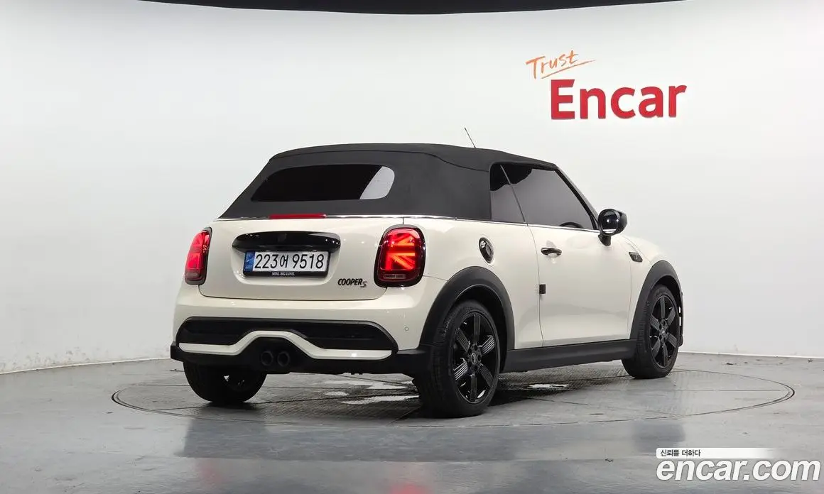 Mini Cooper Convertible 2021 2.0 автомат (гидро), фото 1 Mini Cooper Convertible 2021 2.0 автомат (гидро), фото 1