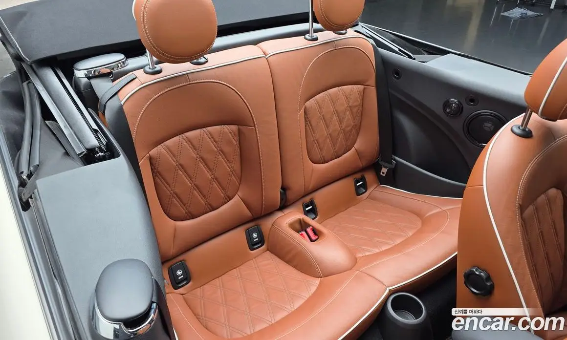 Mini Cooper Convertible 2021 2.0 автомат (гидро), фото 15 Mini Cooper Convertible 2021 2.0 автомат (гидро), фото 15