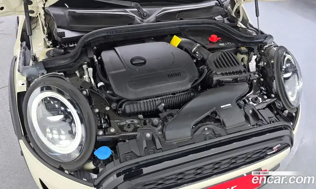 Mini Cooper Convertible 2021 2.0 автомат (гидро), миниатюра 5 Mini Cooper Convertible 2021 2.0 автомат (гидро), миниатюра 5