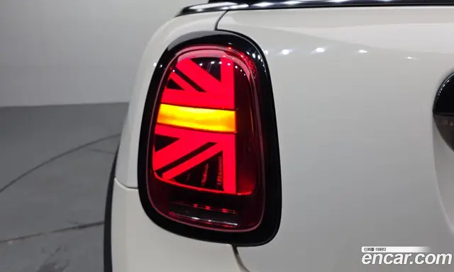 Mini Cooper Convertible 2021 2.0 автомат (гидро), миниатюра 8 Mini Cooper Convertible 2021 2.0 автомат (гидро), миниатюра 8