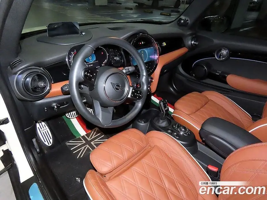 Mini Cooper Convertible 2021 2.0 автомат (гидро), фото 13 Mini Cooper Convertible 2021 2.0 автомат (гидро), фото 13