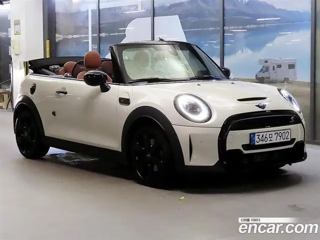 Mini Cooper Convertible 2021 2.0 автомат (гидро), миниатюра 6 Mini Cooper Convertible 2021 2.0 автомат (гидро), миниатюра 6
