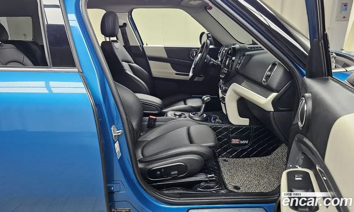Mini Countryman 2019 2.0 автомат (гидро), фото 16 Mini Countryman 2019 2.0 автомат (гидро), фото 16