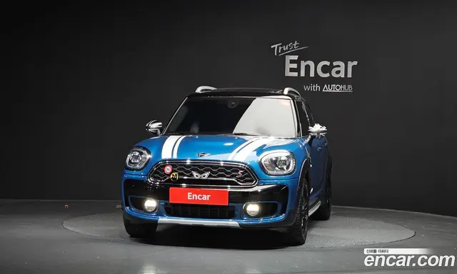 Mini Countryman 2019 2.0 автомат (гидро), миниатюра 3 Mini Countryman 2019 2.0 автомат (гидро), миниатюра 3