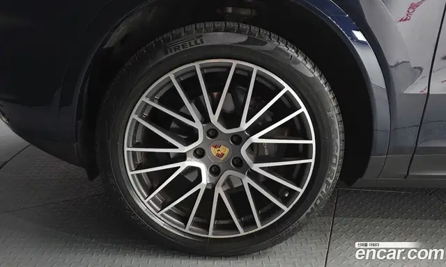 Porsche Cayenne 2019 3.0 автомат (гидро), миниатюра 5