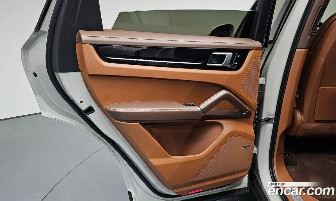 Porsche Cayenne 2021 3.0 автомат (гидро), фото 14 Porsche Cayenne 2021 3.0 автомат (гидро), фото 14