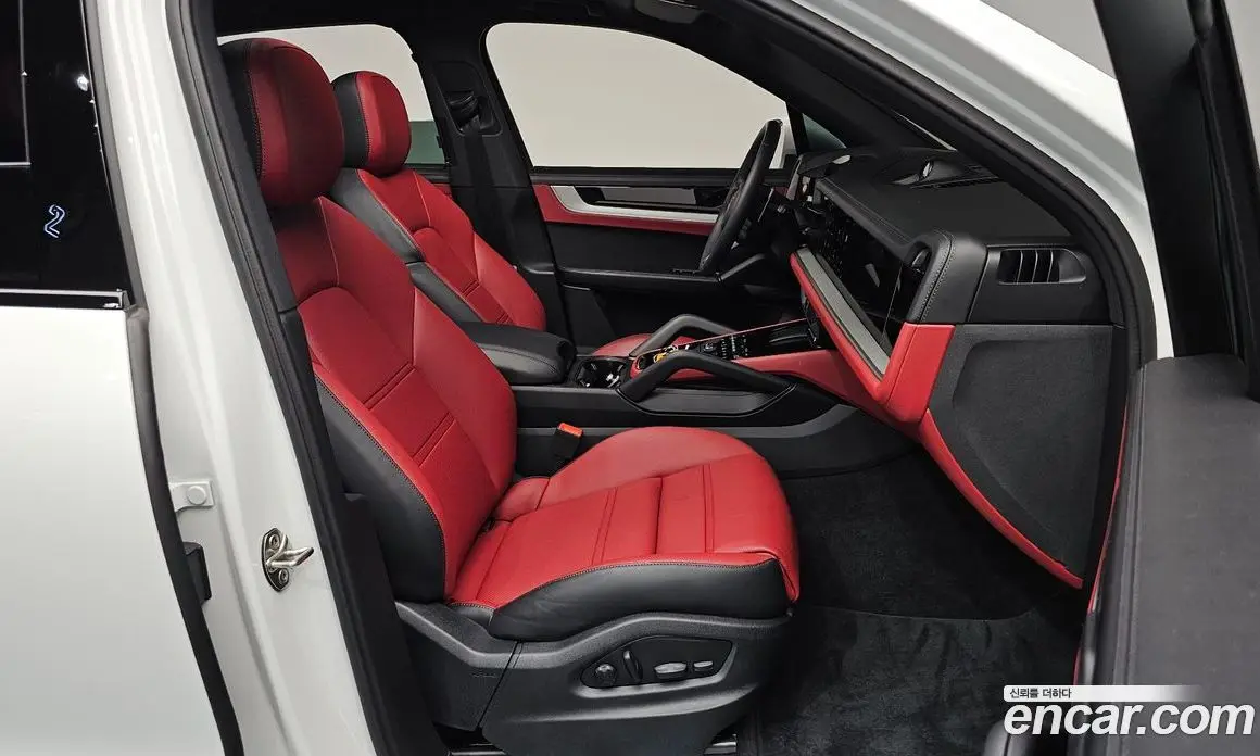 Porsche Cayenne 2025 3.0 автомат (гидро), фото 15