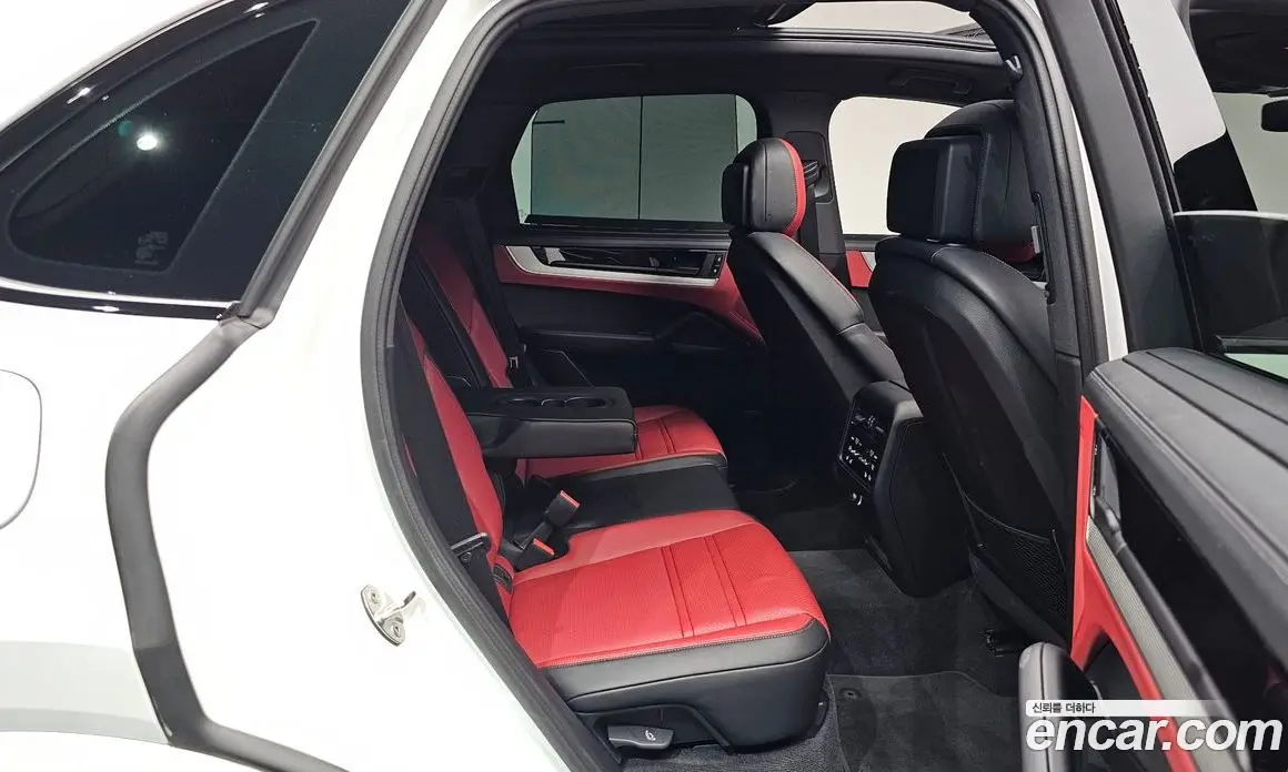 Porsche Cayenne 2025 3.0 автомат (гидро), фото 16