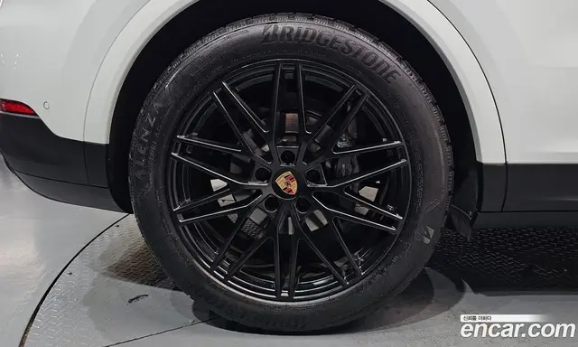 Porsche Cayenne 2025 3.0 автомат (гидро), миниатюра 6