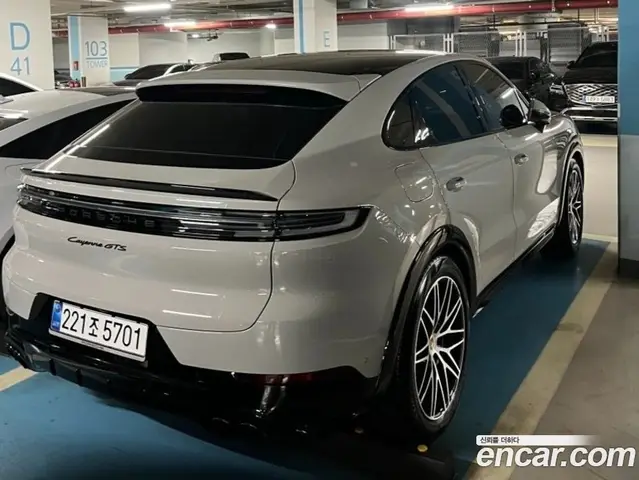 Porsche Cayenne 2025 4.0 автомат (гидро), миниатюра 4 Porsche Cayenne 2025 4.0 автомат (гидро), миниатюра 4