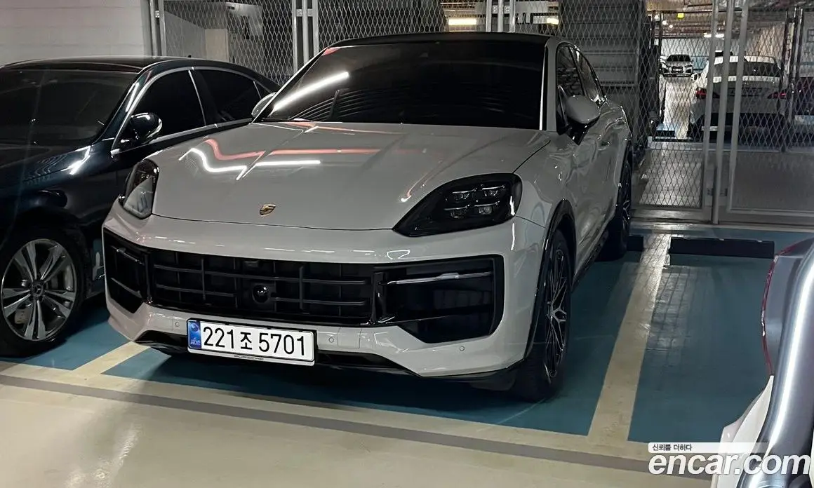 Porsche Cayenne 2025 4.0 автомат (гидро), фото 6 Porsche Cayenne 2025 4.0 автомат (гидро), фото 6