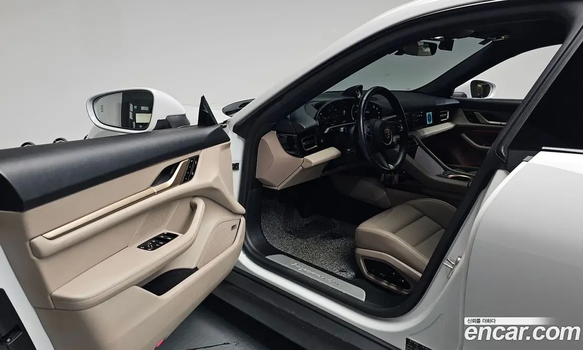 Porsche Taycan 2021 0.1 автомат (гидро), фото 12