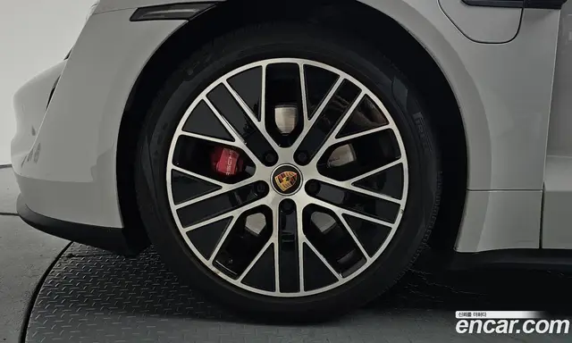 Porsche Taycan 2021 0.1 автомат (гидро), миниатюра 4