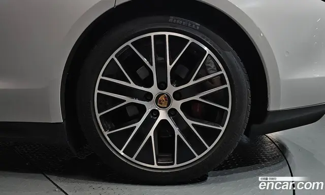 Porsche Taycan 2021 0.1 автомат (гидро), миниатюра 6