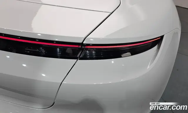 Porsche Taycan 2021 0.1 автомат (гидро), миниатюра 8