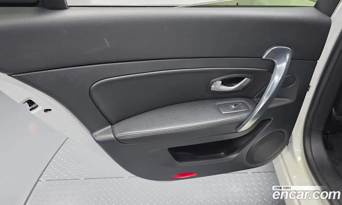 Renault (Samsung) SM5 2015 1.5 автомат (гидро), фото 15 Renault (Samsung) SM5 2015 1.5 автомат (гидро), фото 15