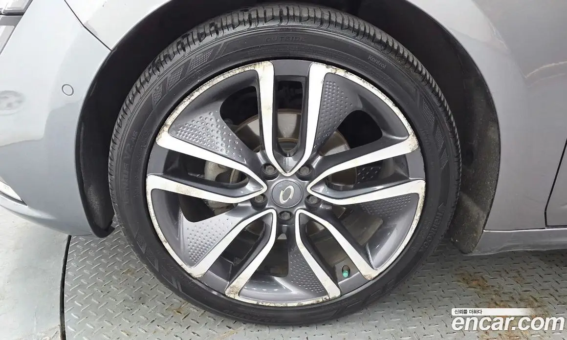 Renault (Samsung) SM6 2016 1.5 автомат (гидро), фото 5 Renault (Samsung) SM6 2016 1.5 автомат (гидро), фото 5