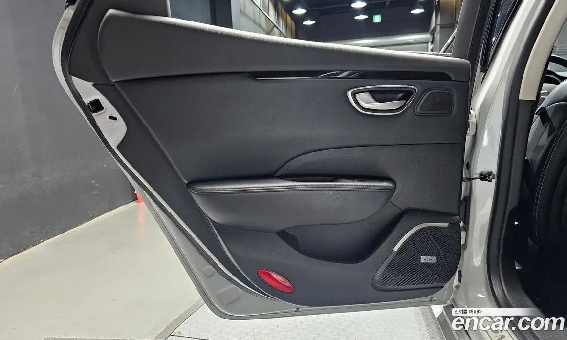 Renault (Samsung) SM6 2016 1.6 автомат (гидро), фото 15 Renault (Samsung) SM6 2016 1.6 автомат (гидро), фото 15