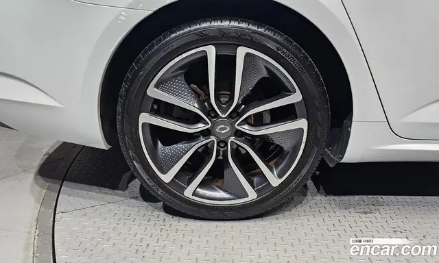Renault (Samsung) SM6 2016 1.6 автомат (гидро), миниатюра 5 Renault (Samsung) SM6 2016 1.6 автомат (гидро), миниатюра 5