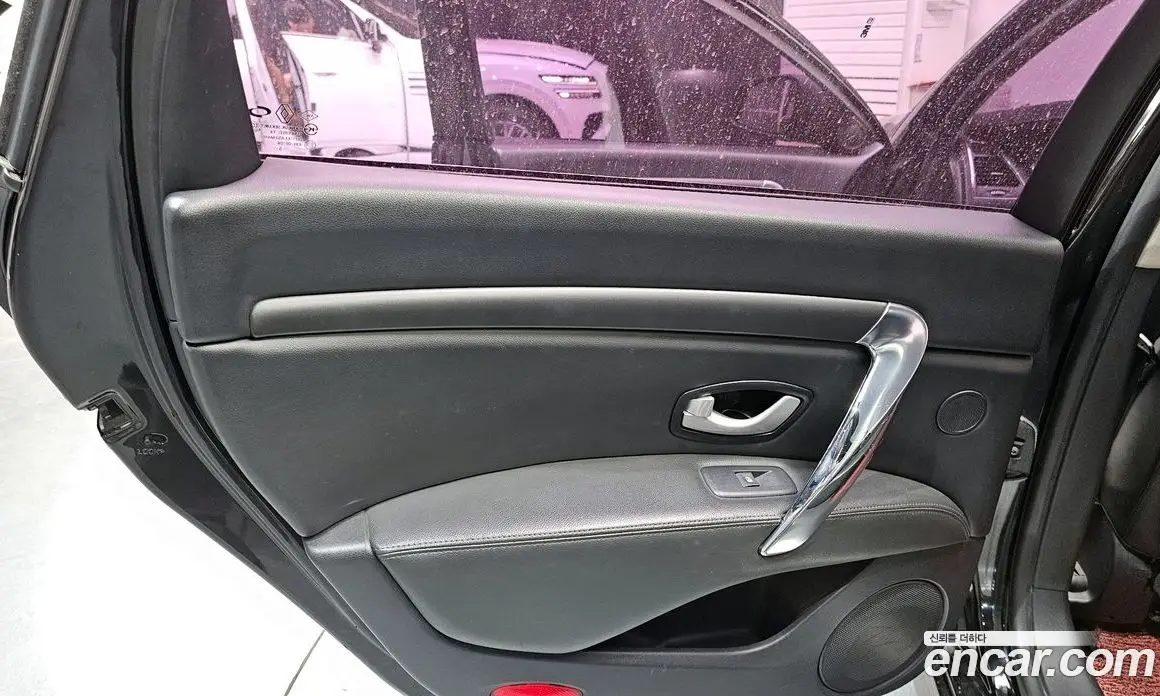 Renault (Samsung) SM7 2016 2.0 автомат (гидро), фото 15 Renault (Samsung) SM7 2016 2.0 автомат (гидро), фото 15