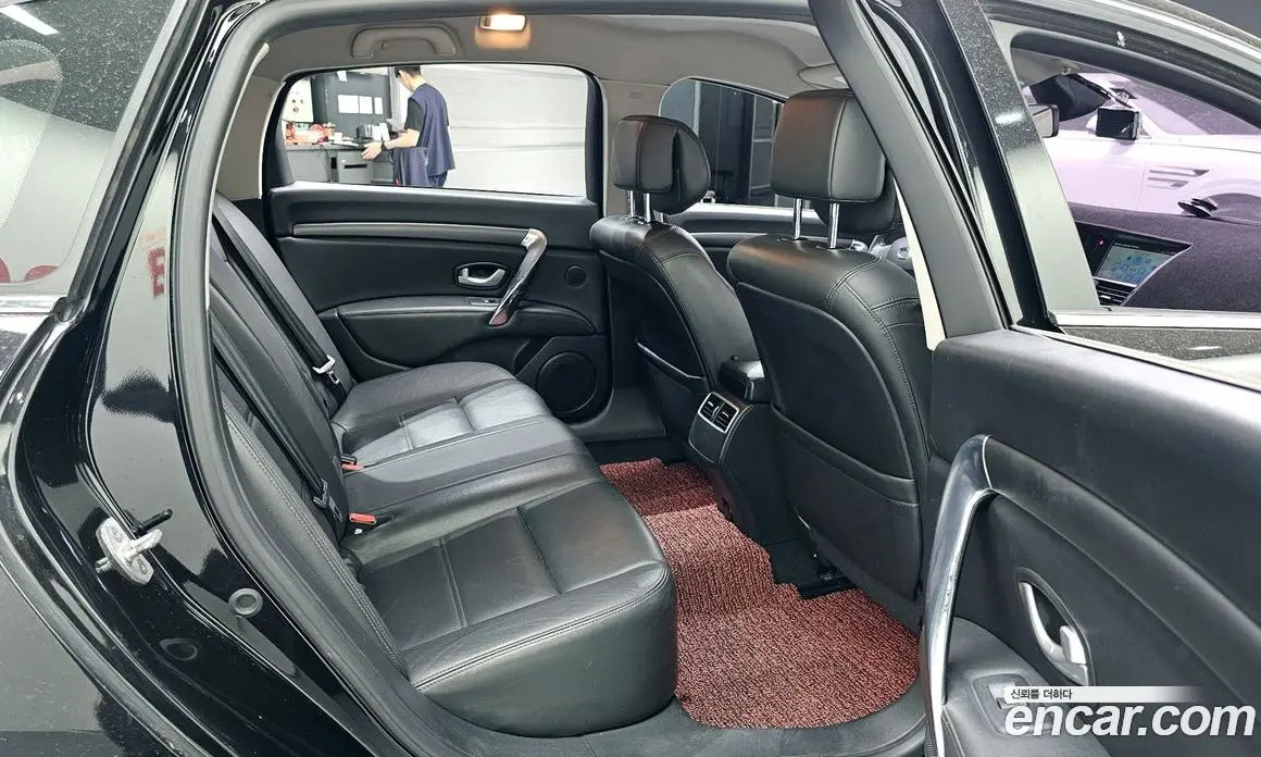 Renault (Samsung) SM7 2016 2.0 автомат (гидро), фото 18 Renault (Samsung) SM7 2016 2.0 автомат (гидро), фото 18
