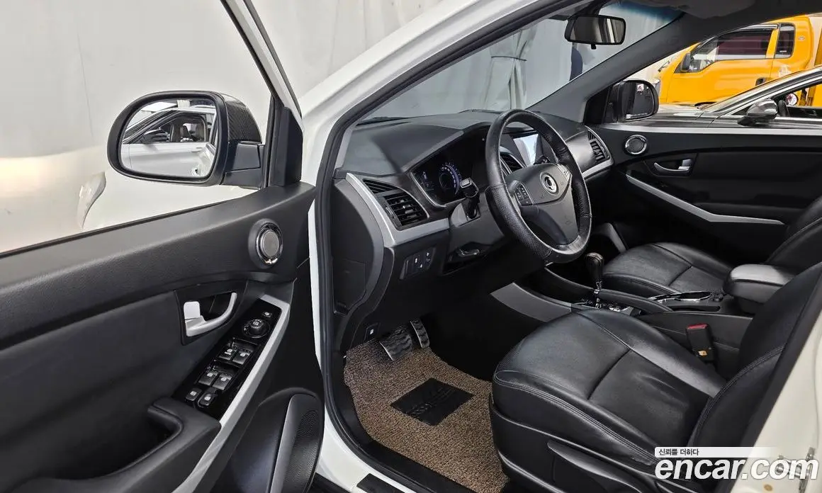 SsangYong Korando 2016 2.2 автомат (гидро), фото 13