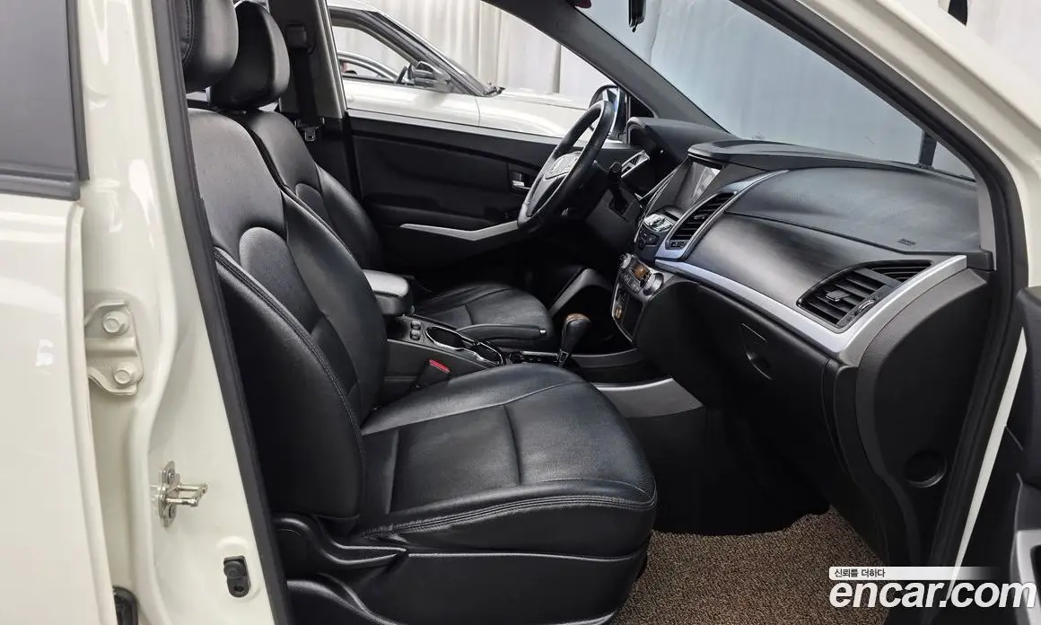 SsangYong Korando 2016 2.2 автомат (гидро), фото 16