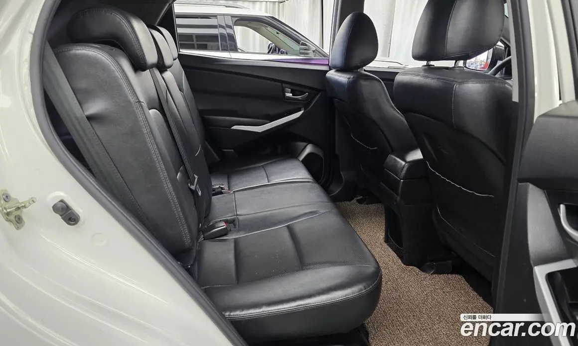 SsangYong Korando 2016 2.2 автомат (гидро), фото 17