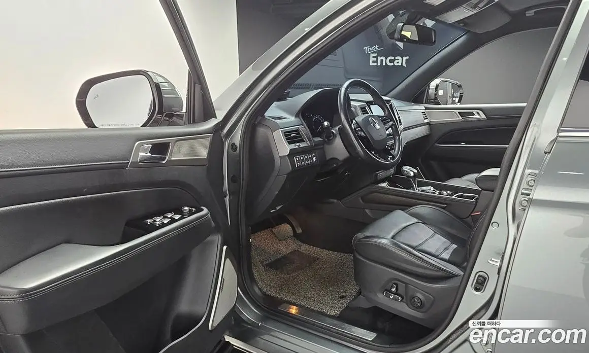 SsangYong Rexton 2018 2.2 автомат (гидро), фото 13 SsangYong Rexton 2018 2.2 автомат (гидро), фото 13