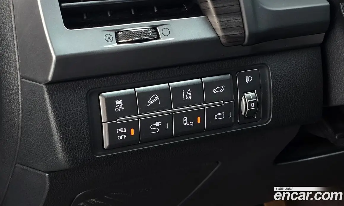 SsangYong Rexton 2018 2.2 автомат (гидро), фото 20 SsangYong Rexton 2018 2.2 автомат (гидро), фото 20