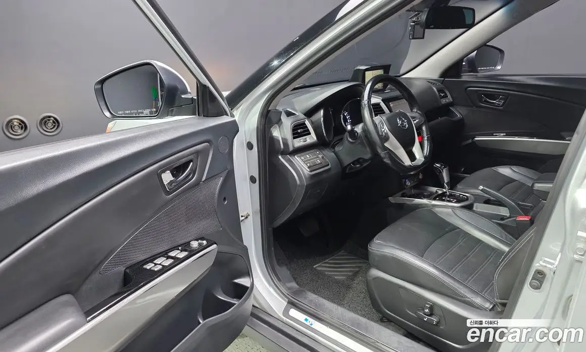 SsangYong TIBOLI 2015 1.6 автомат (гидро), фото 13 SsangYong TIBOLI 2015 1.6 автомат (гидро), фото 13