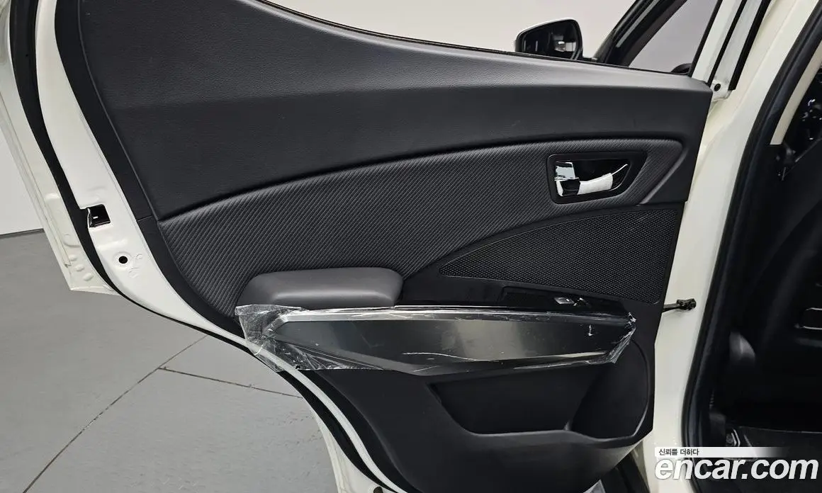 SsangYong TIBOLI 2022 1.5 автомат (гидро), фото 15